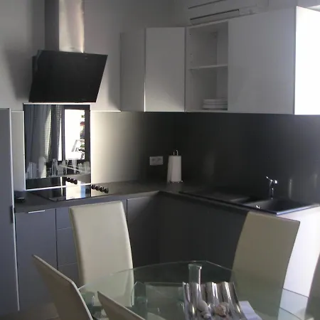 Le Minou Apartamento Rocabruna