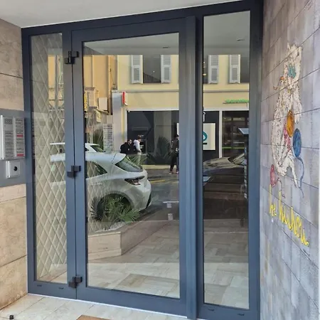 Le Minou Apartamento Rocabruna