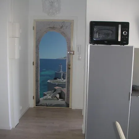 Le Minou ロクブリュヌ＝カップ＝マルタン